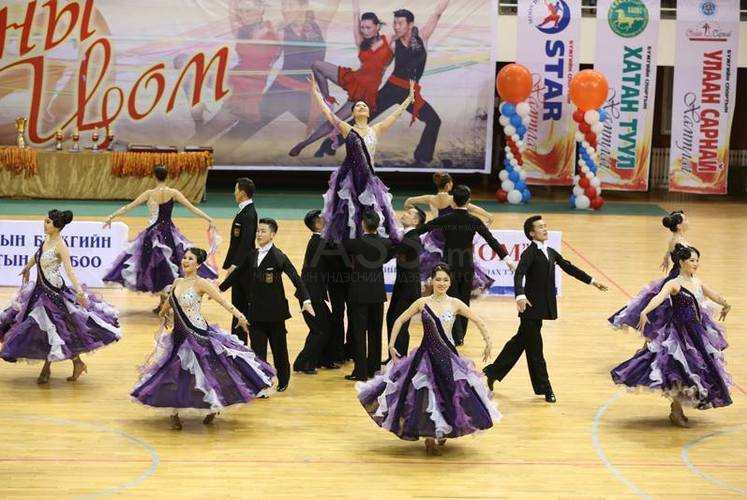 “Сарны цом-2014” тэмцээн амжилттай явагдаж өндөрлөлөө